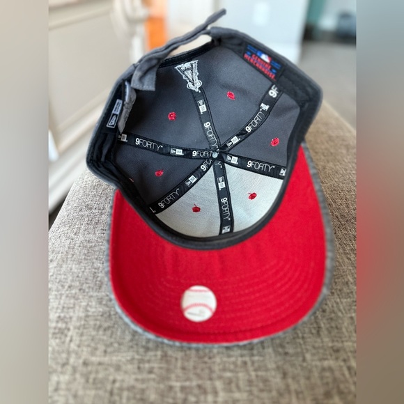 Los Angeles Angels of Anaheim Women’s Baseball Hat - Picture 2 of 3